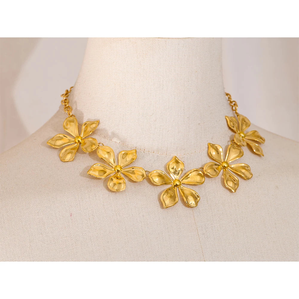 Trendy 18K Gold Flower Chain Collar Necklace