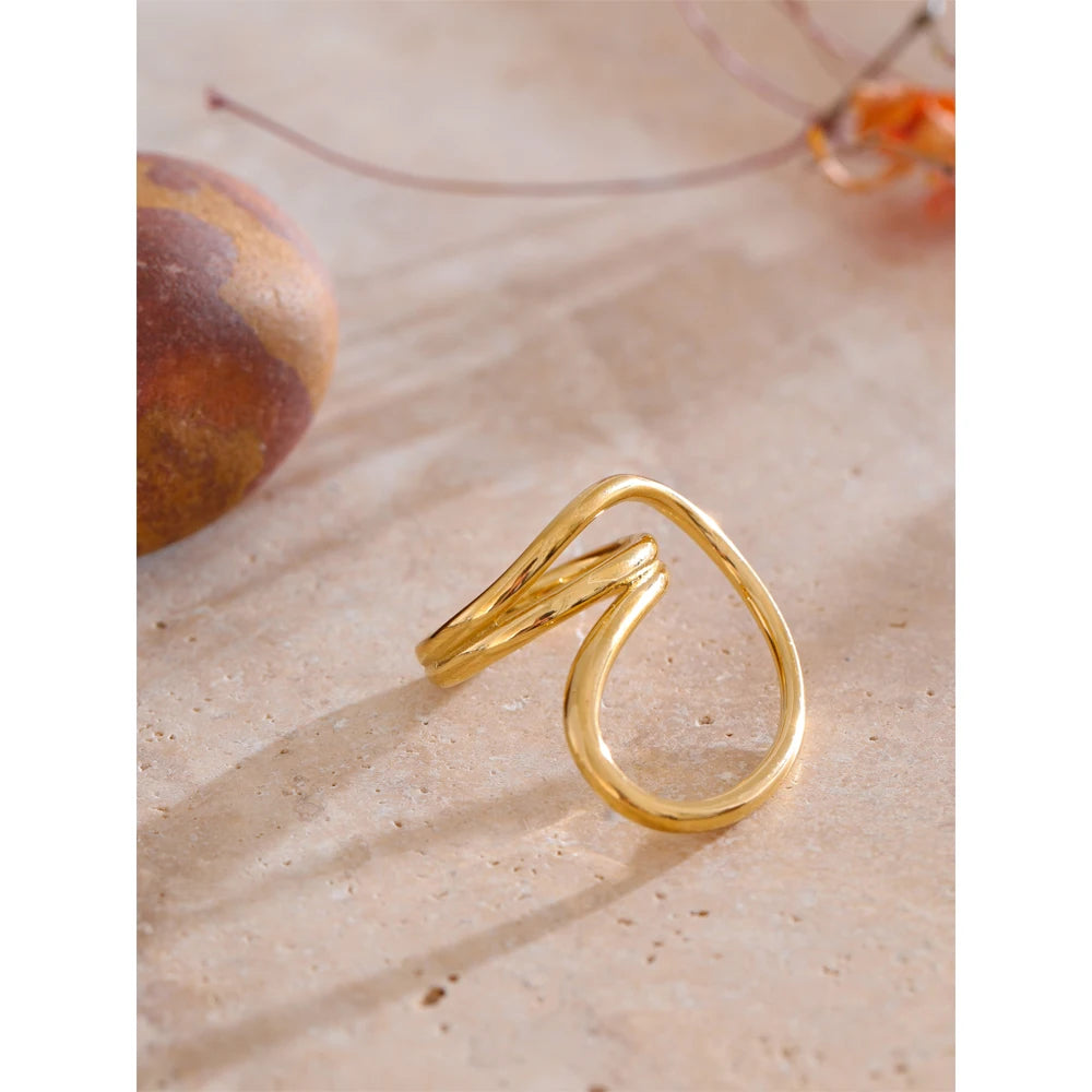 Minimal band showing sizer for rings accuracy within rings and sizes