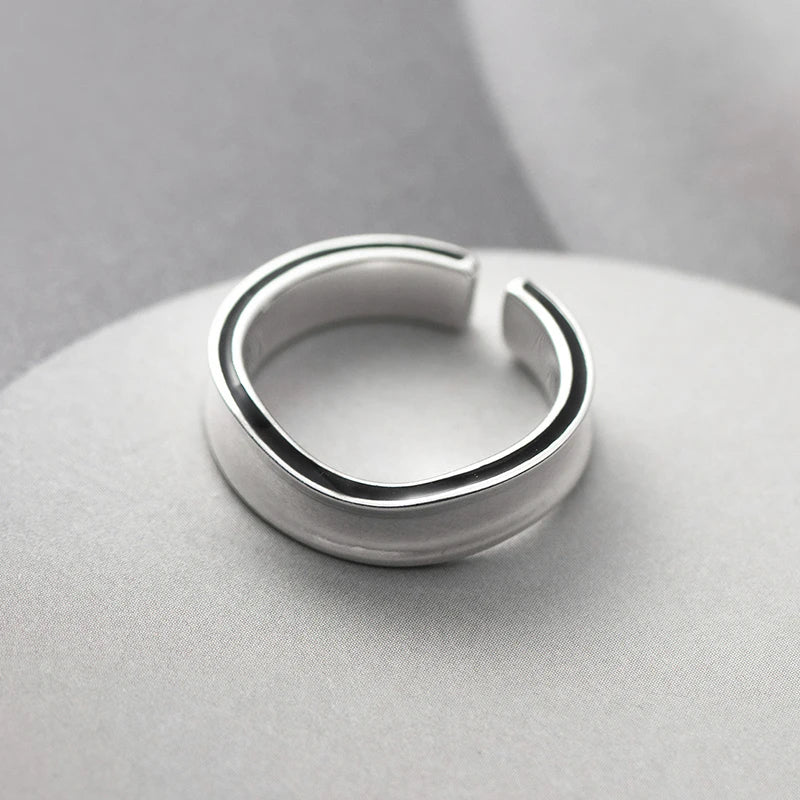 Adjustable Irregular Smooth Ring