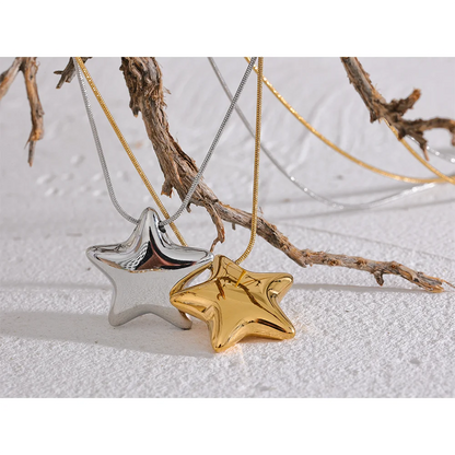 18K Gold Star Pendant Necklace