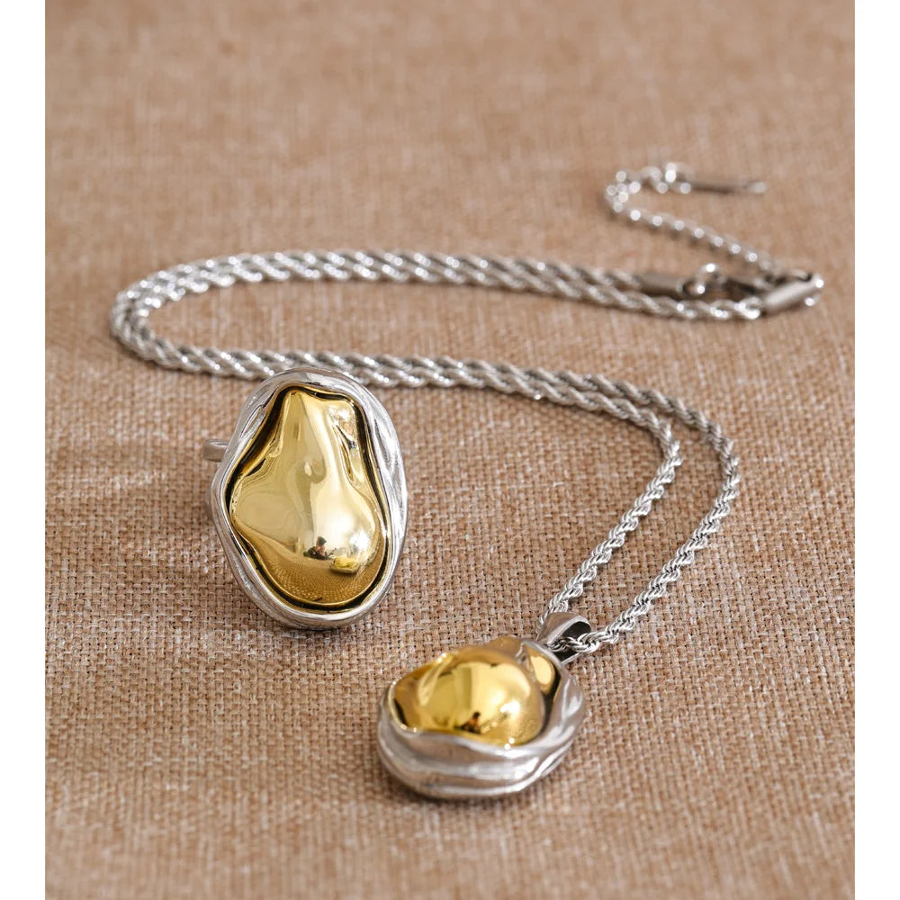 Fashion gold necklace necklace with baroque pearl pendant design