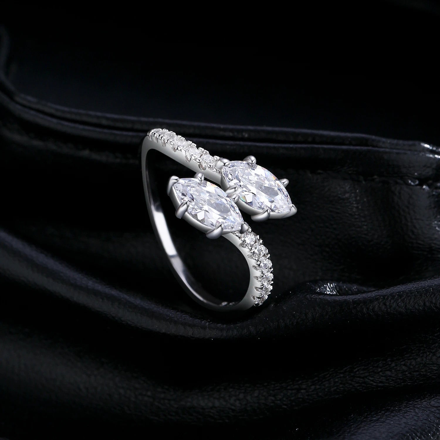 Sterling silver snake ring rhombus sparkling cubic zirconia