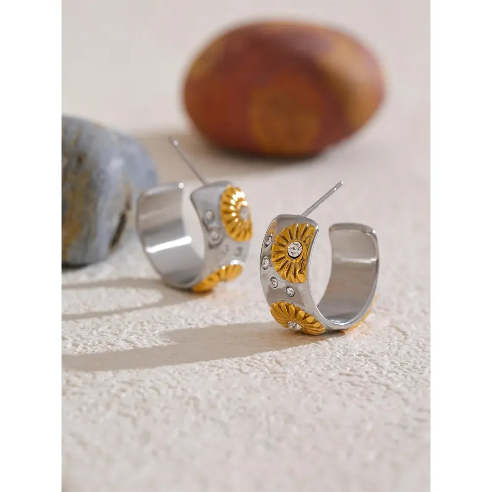 Golden flower jewelry set: matching earrings bracelet ring