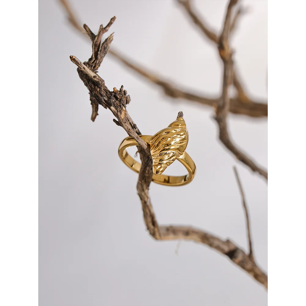 Beach Style Conch Open Ring in Gold