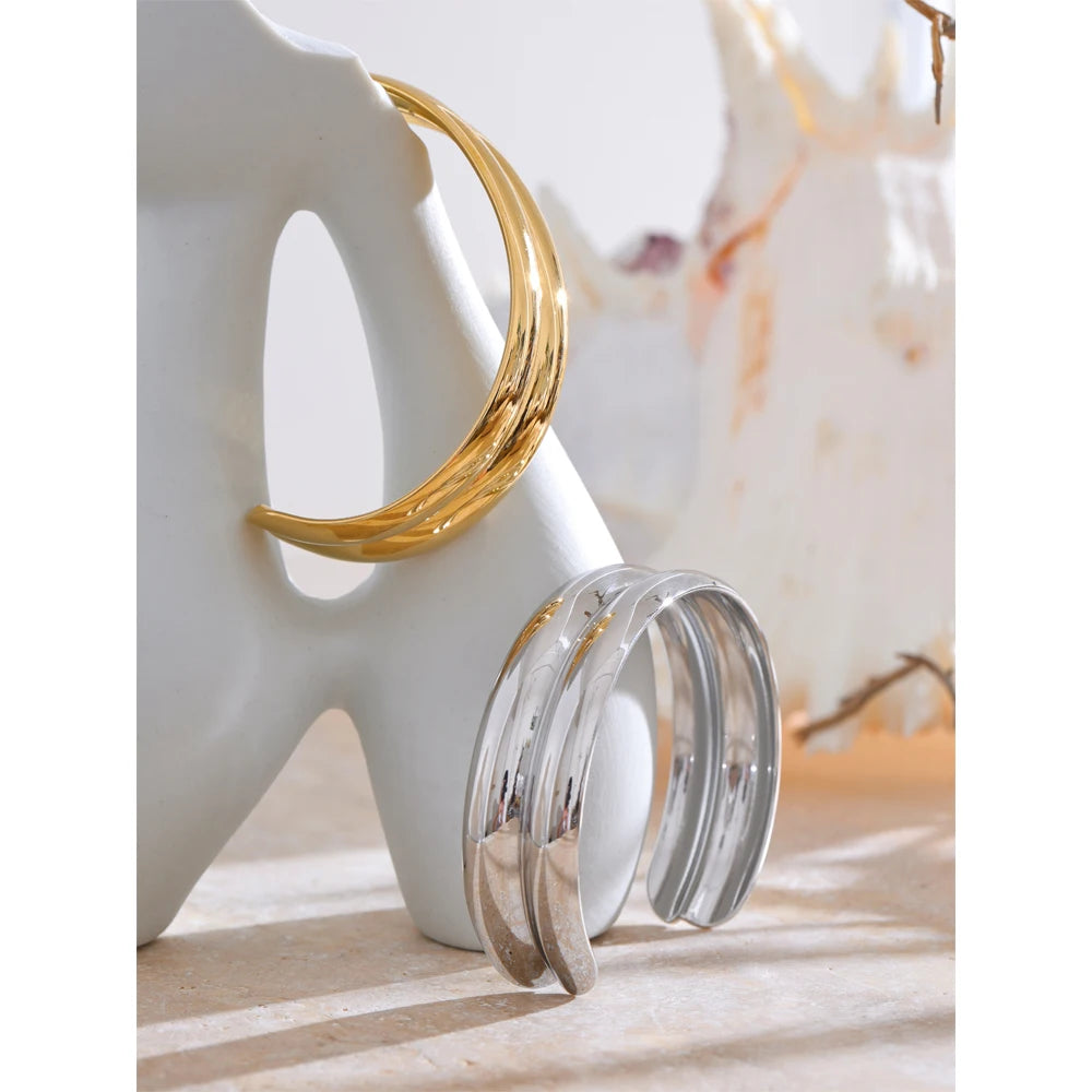 Double Layer Round Open Bangle in Gold