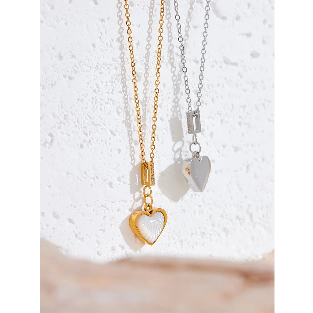 Stylish Natural Shell Heart Pendant Necklace