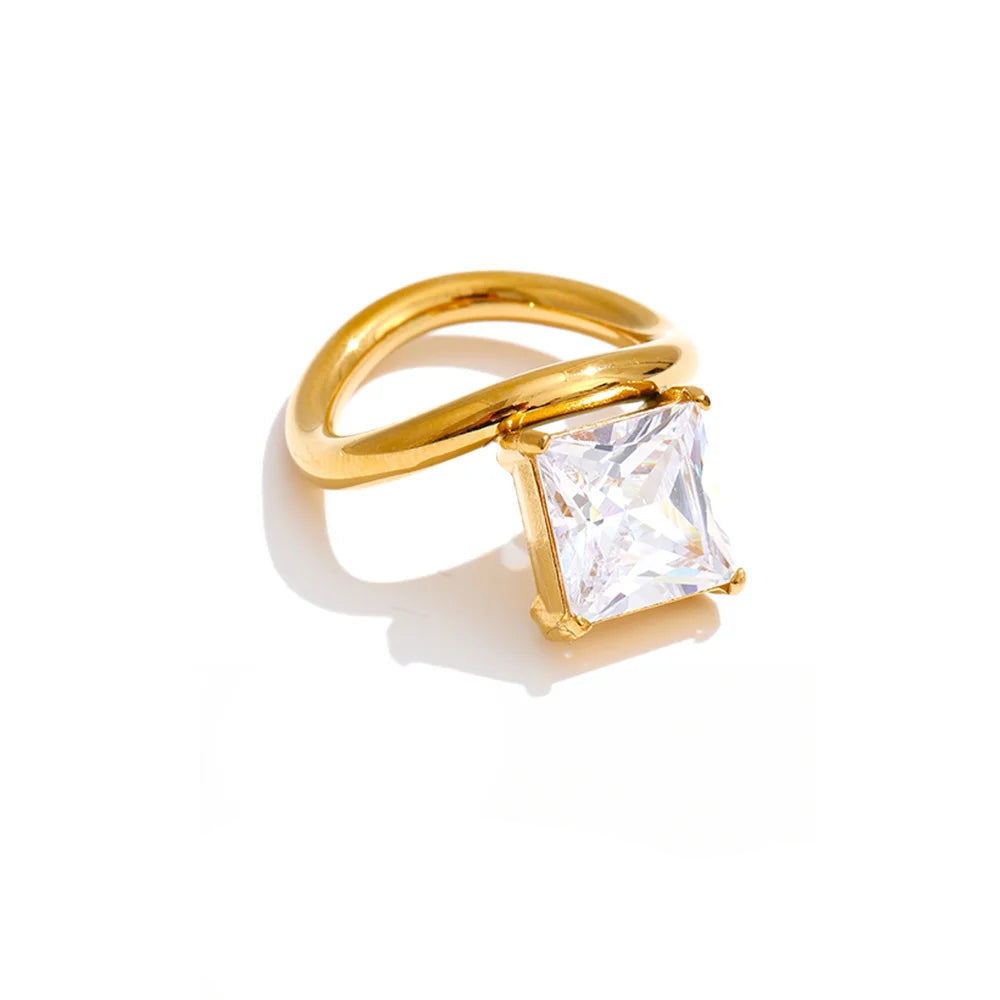 Square cubic zirconia ring with polished golden shine