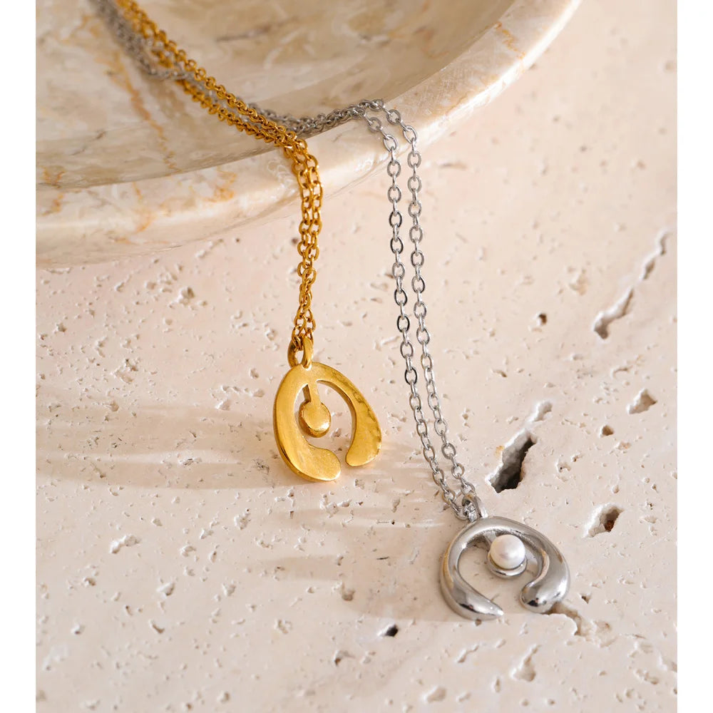 Elegant necklace pearl necklace with lustrous pearl accent