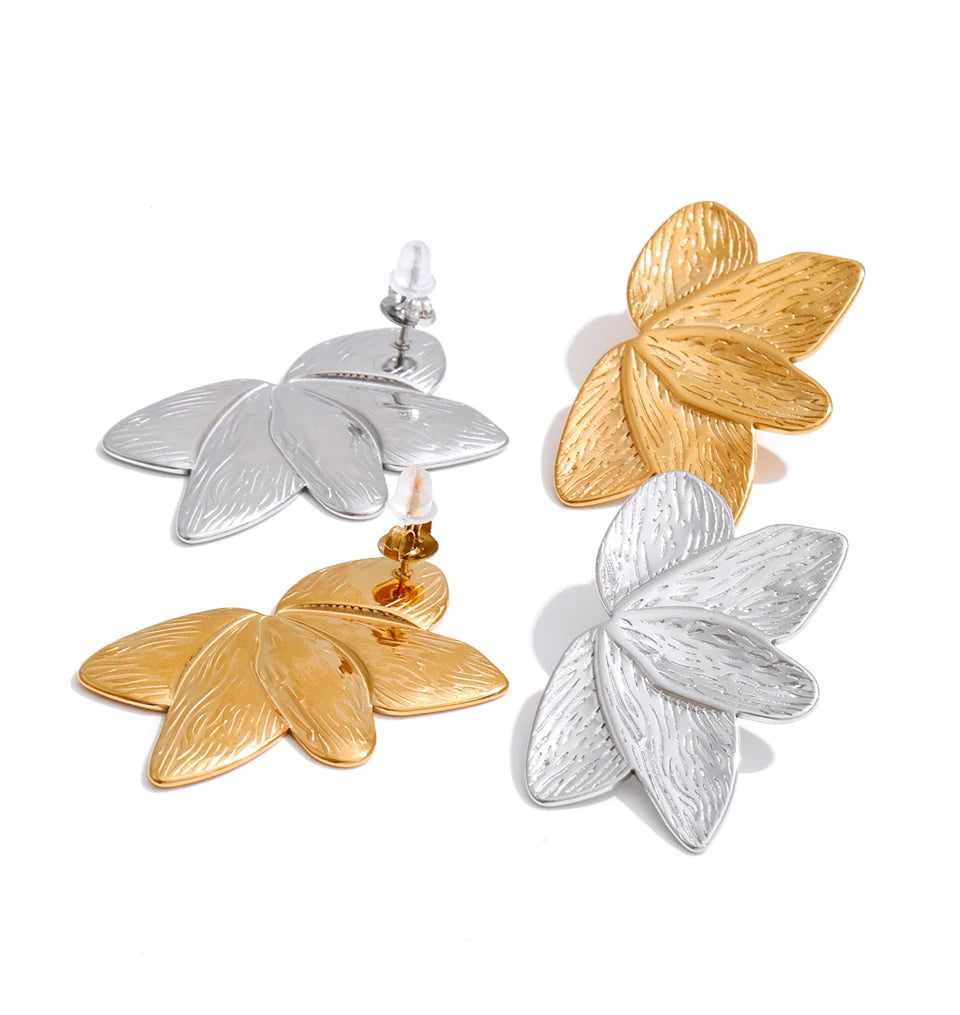 Jewelry for women floral stud earrings gold plated shine