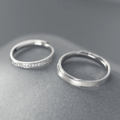 Frosted Lovers' Wedding Rings