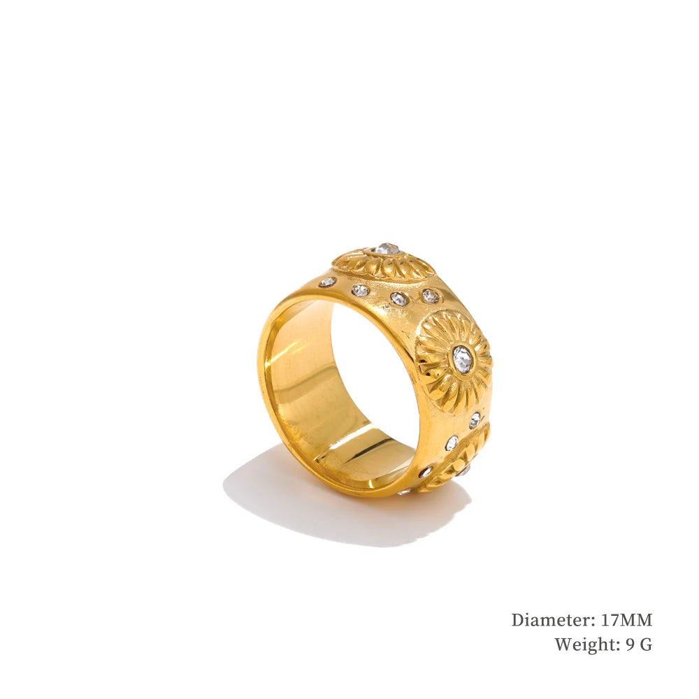 Daisy design jewelry set in gold metal finish