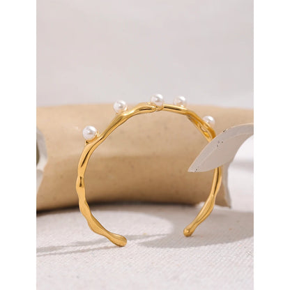 Elegant Twist Cuff Bracelet with Imitation Pearls