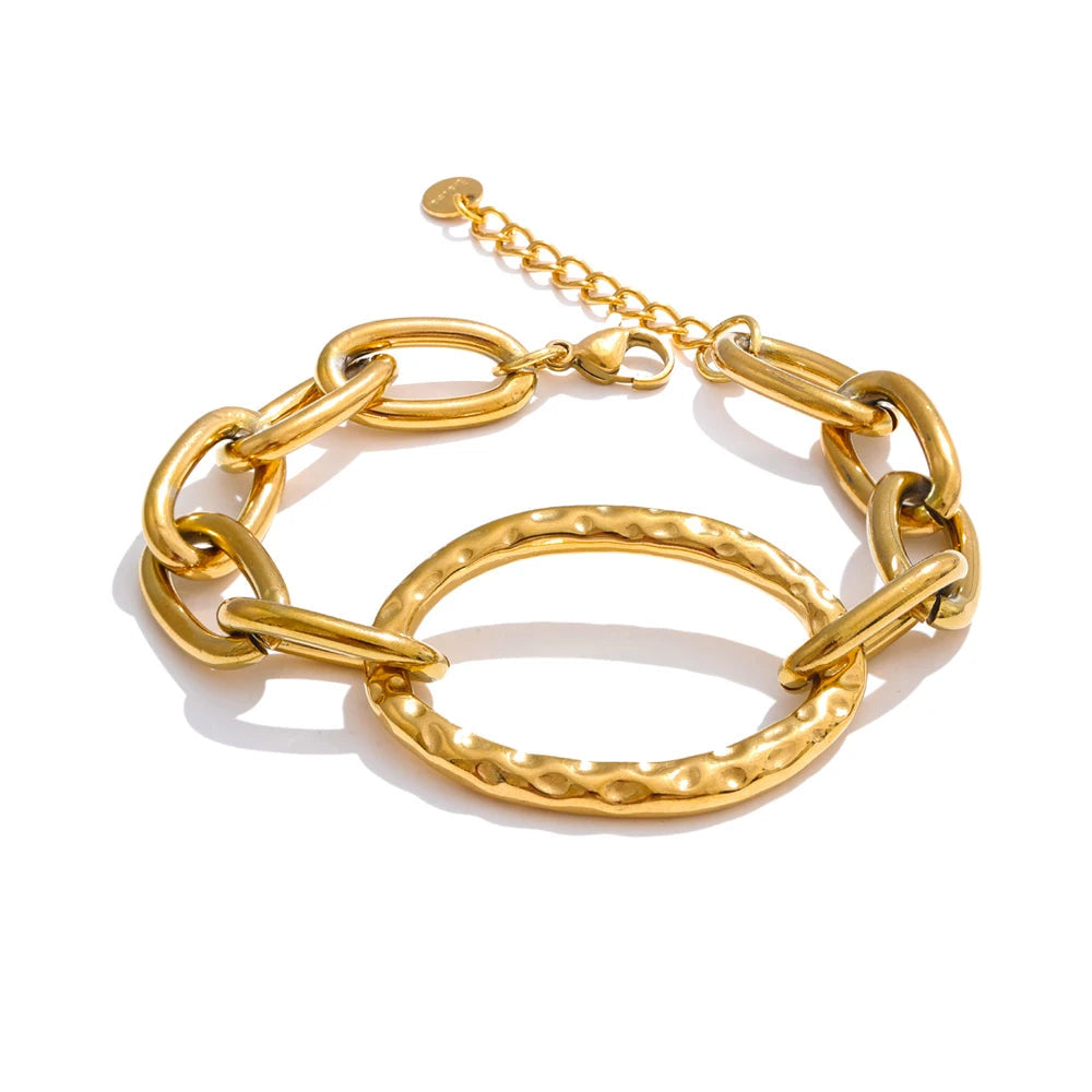 Oval gold chain bracelet charm in stainless steel jewelry with gentle shine