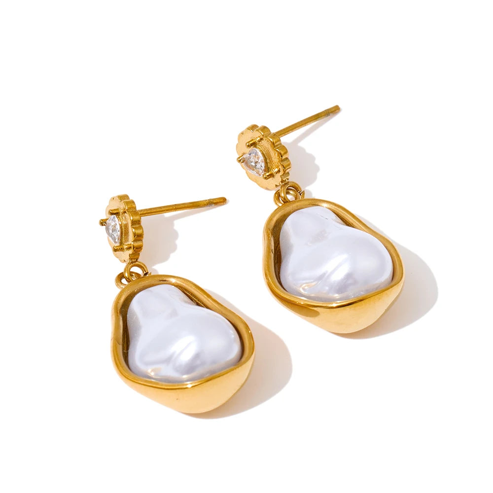 Pearl drop earrings in gold plated stainless steel jewelry