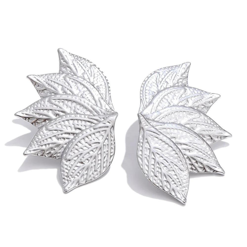 Classic gold plated earrings gold accents on ear