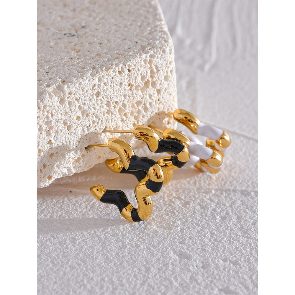 Black White Enamel Geometric Flower Huggie Earrings