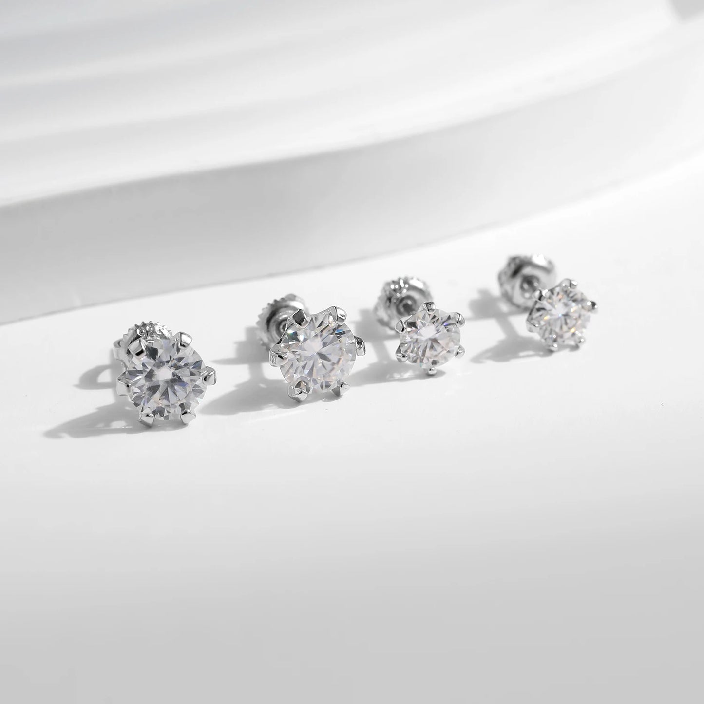 1 Carat Moissanite Stud Earrings