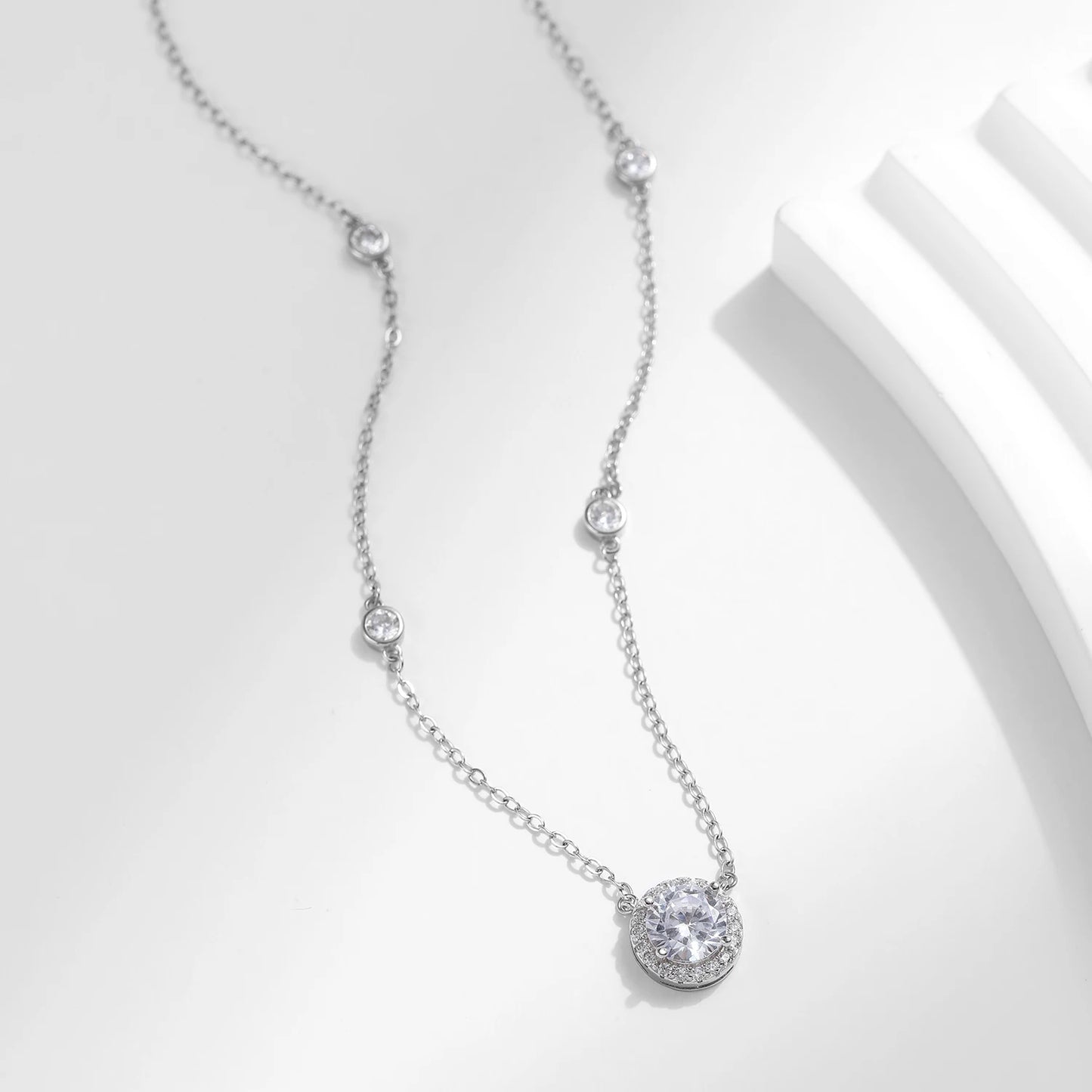 Sterling Silver Round Clear Zircon Pendant Necklace