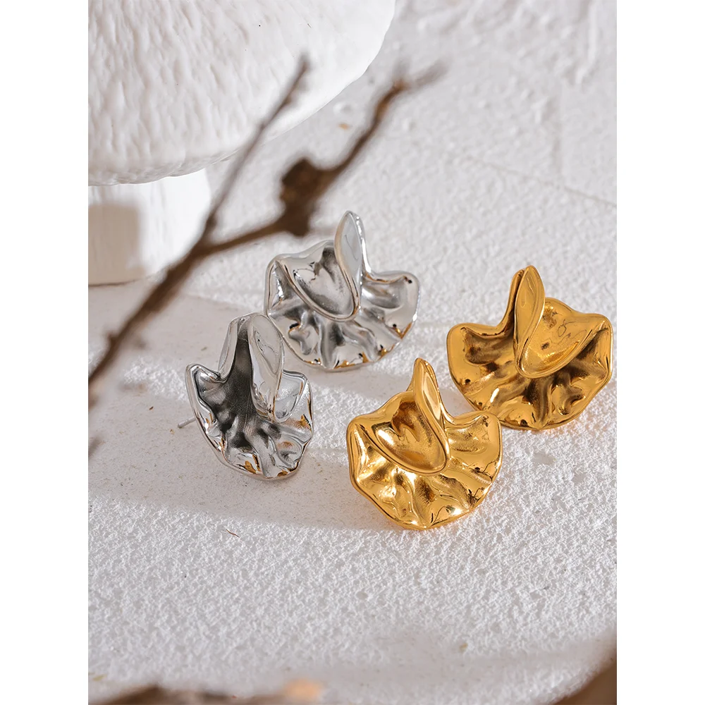 18K Gold Geometric Allergy-Free Stud Earrings